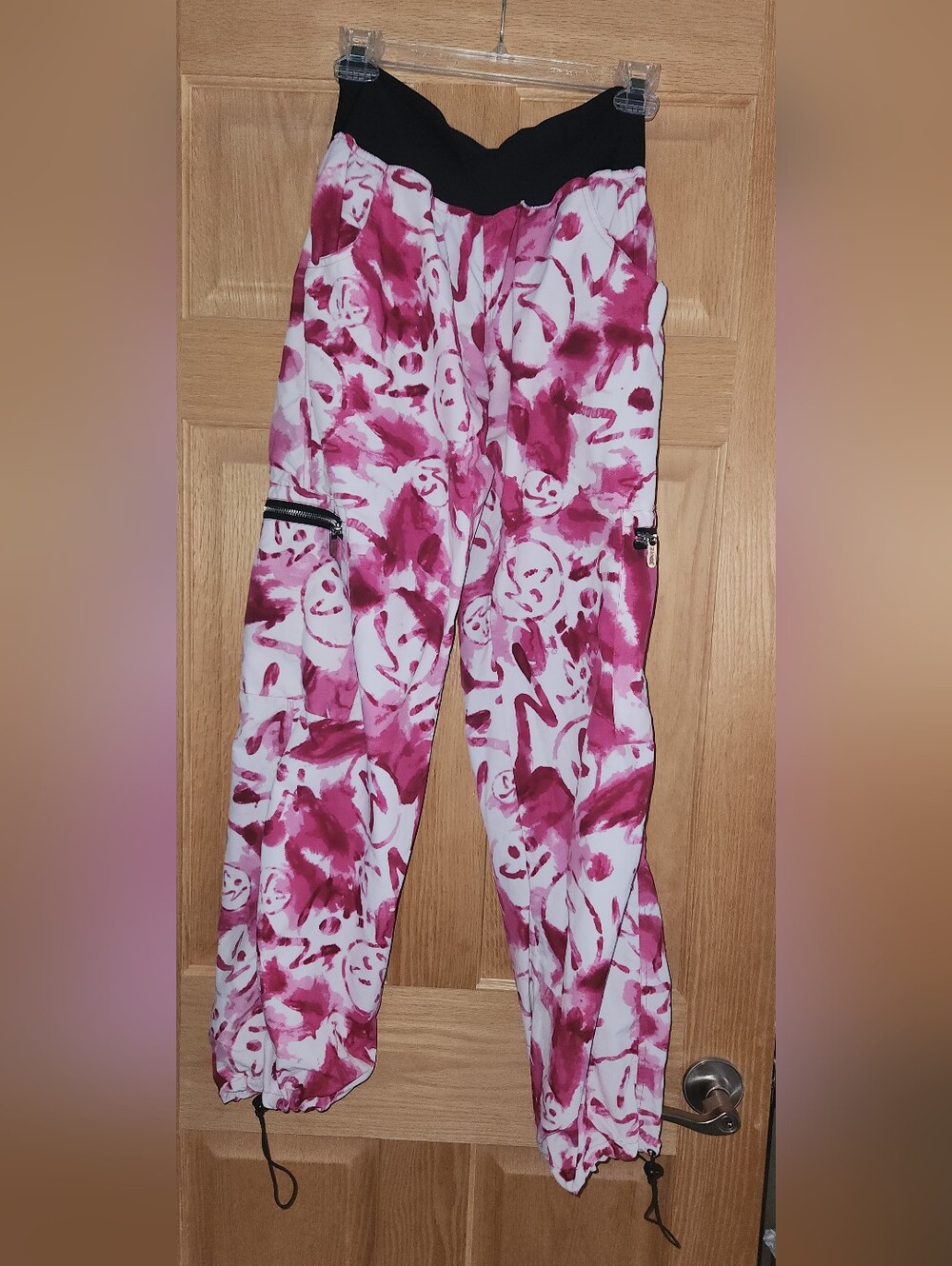 Zumba Fitness Pink & White Zippered Cargo Pants size L